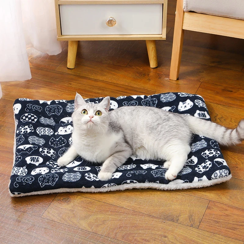 Thicken Flannel Cat Mat – Soft Winter Sleeping Cushion for Small Dogs & Cats